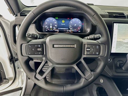 Used 2026 Land Rover Defender 110 S AWD/4WD image 20