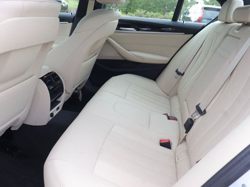 Used 2023 BMW 530i w/ Convenience Package RWD image 14