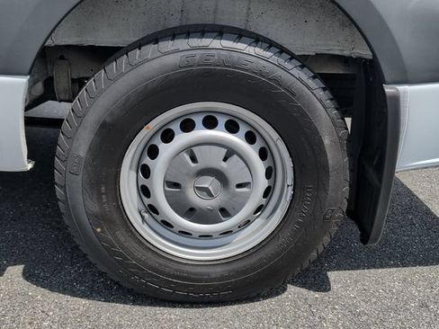 Used 2019 Mercedes-Benz Sprinter 2500 image 5