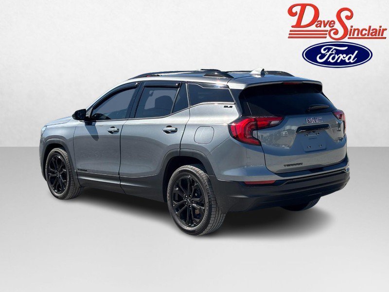 Used 2021 GMC Terrain SLE w/ Driver Convenience Package FWD image 9