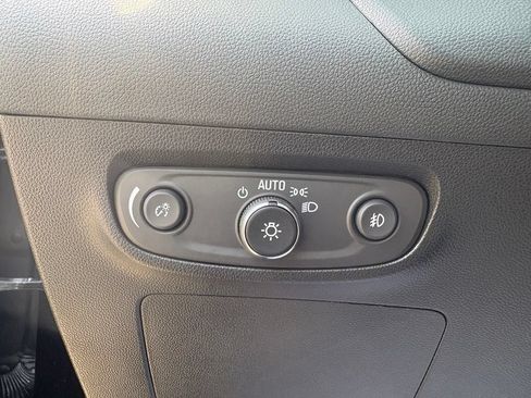 Used 2023 Buick Encore GX Preferred FWD image 17