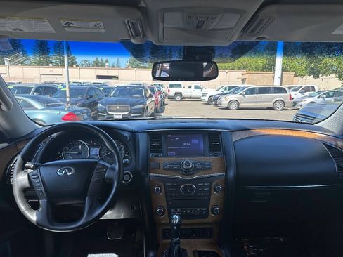 Used 2014 INFINITI QX80 4WD w/ Theater Package image 14