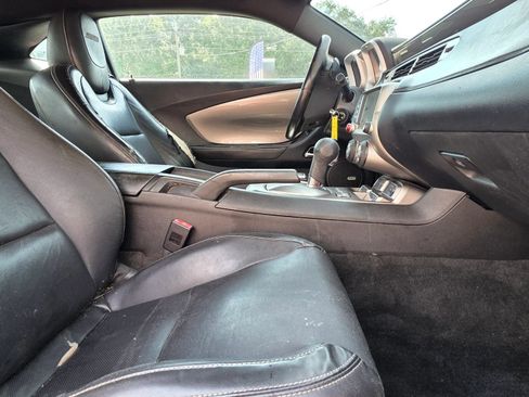 Used 2015 Chevrolet Camaro SS RWD image 15