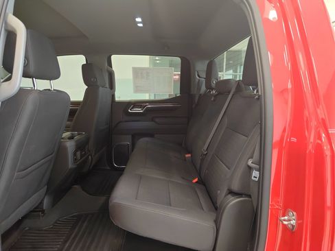 Used 2023 Chevrolet Silverado 1500 RST w/ Z71 Off-Road Package AWD/4WD image 12