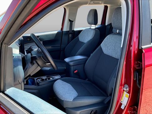 Used 2025 Ford Maverick XLT w/ XLT Luxury Package FWD image 7