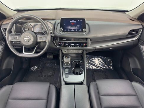 Used 2023 Nissan Rogue SV w/ SV Premium B Package image 12