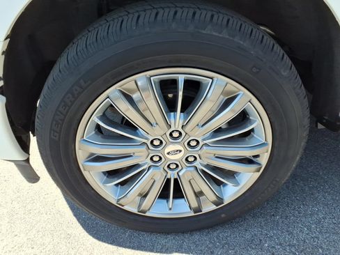 Used 2024 Ford F150 Platinum w/ Equipment Group 703A Plus AWD/4WD image 10
