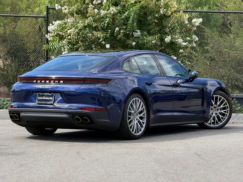 Used 2026 Porsche Panamera image 7