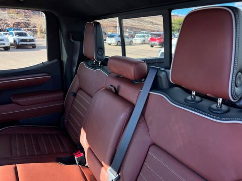 Used 2023 GMC Sierra 1500 Denali Ultimate image 20