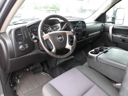 Used 2013 Chevrolet Silverado 1500 LT w/ All-Star Edition AWD/4WD image 9