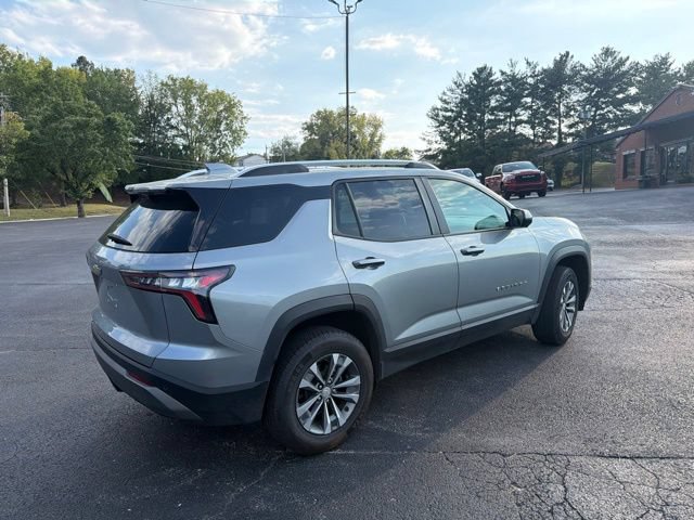 Used 2025 Chevrolet Equinox LT w/ Convenience Package II FWD image 24