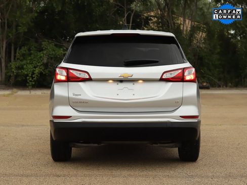 Used 2018 Chevrolet Equinox LT FWD image 6