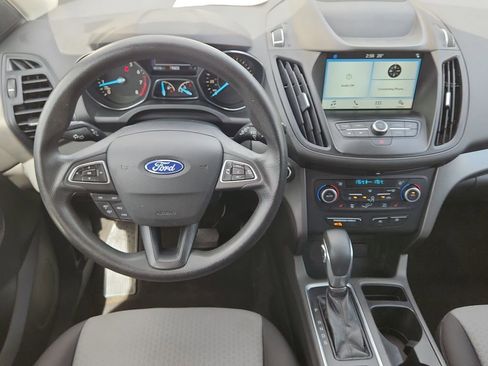 Used 2019 Ford Escape SE image 13
