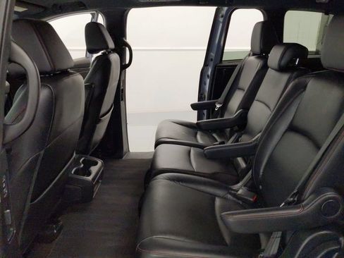 Used 2023 Honda Odyssey Sport image 16