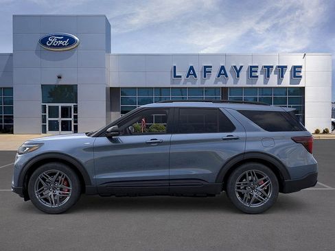 New 2026 Ford Explorer ST-Line w/ ST-Line Street Pack image 3
