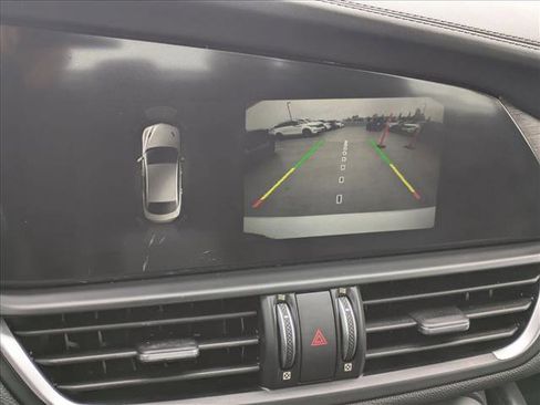 Used 2018 Alfa Romeo Giulia Ti w/ Quick Order Package 22Z Lusso image 13