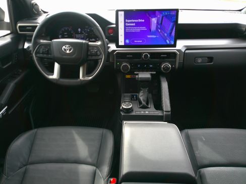 Used 2025 Toyota 4Runner TRD Off-Road Premium image 31