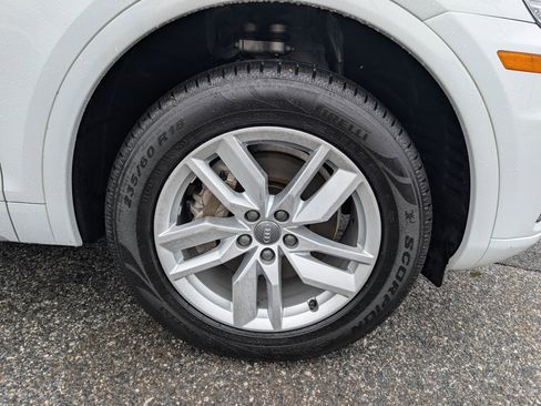 Used 2020 Audi Q5 2.0T Premium w/ Convenience Package image 9