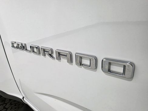 Used 2022 Chevrolet Colorado Z71 image 30