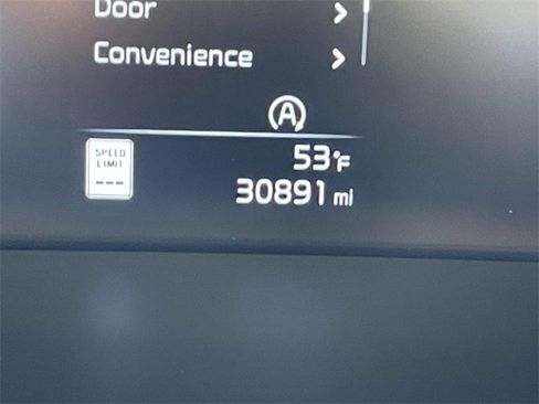 Used 2023 Kia Soul LX w/ LX Technology Package image 23