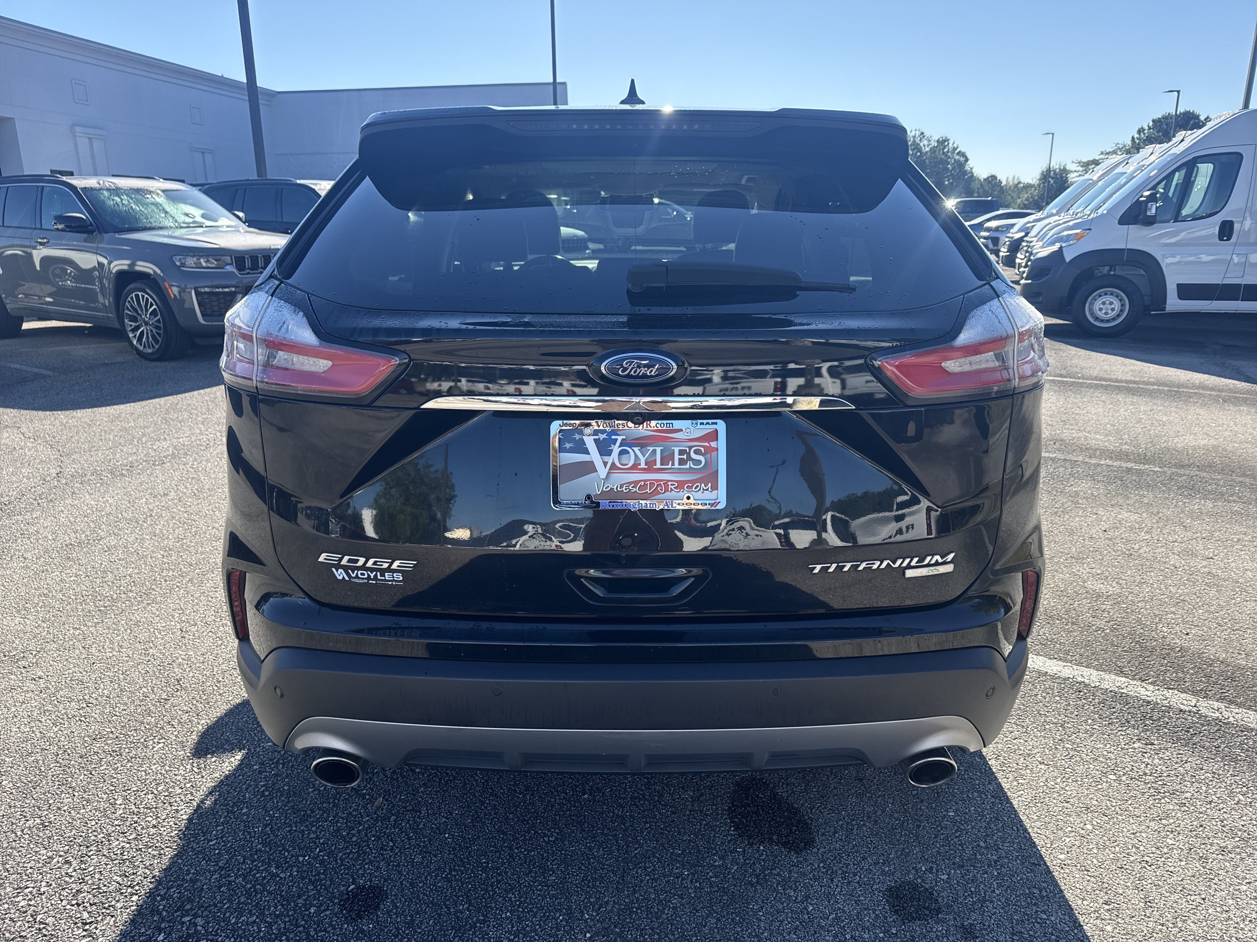 Used 2019 Ford Edge Titanium FWD image 6