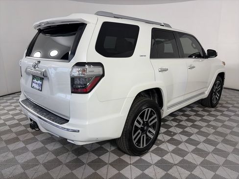Used 2015 Toyota 4Runner Limited AWD/4WD image 7