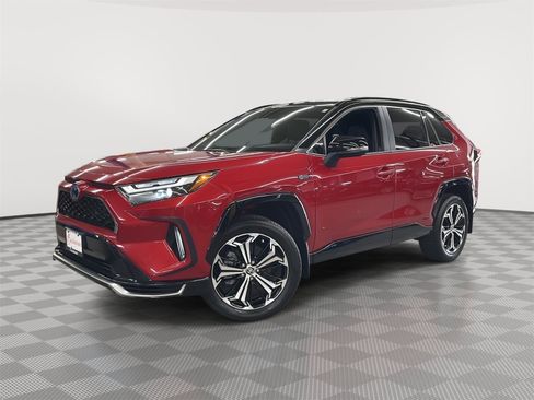 Used 2023 Toyota RAV4 XSE image 3