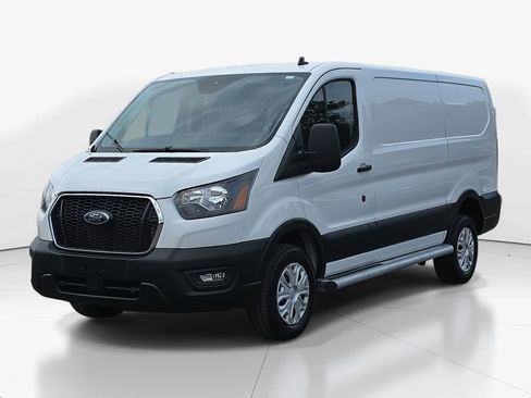 Used 2024 Ford Transit 250 Low Roof w/ Exterior Upgrade Package image 9