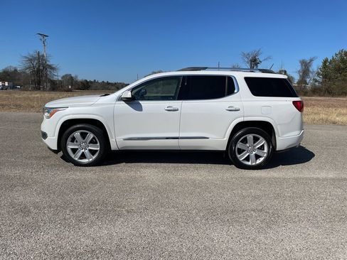 Used 2019 GMC Acadia Denali w/ Technology Package image 2