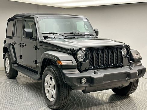 Used 2021 Jeep Wrangler Unlimited Sport image 15
