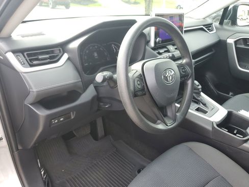 Used 2024 Toyota RAV4 LE image 19