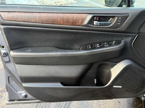Used 2016 Subaru Outback 3.6R Limited w/ Popular Package #4 image 11