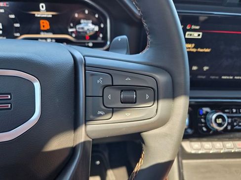 Used 2025 GMC Sierra 1500 AT4 w/ AT4 Premium Package image 32