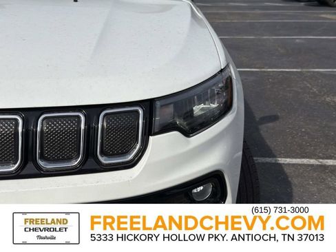 Used 2022 Jeep Compass Limited image 10