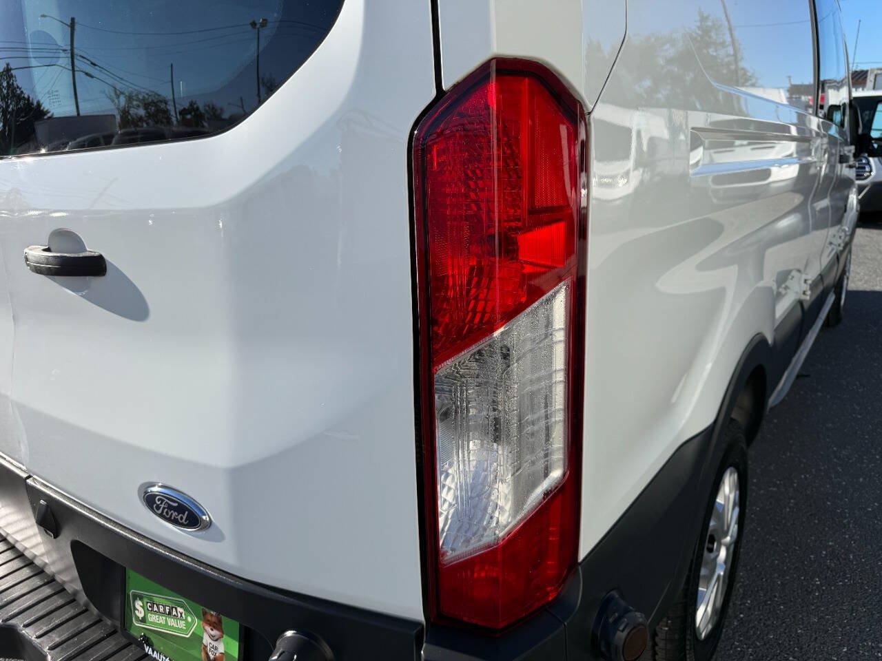 Used 2018 Ford Transit 350 148 Low Roof w/ Exterior Upgrade Package RWD image 38