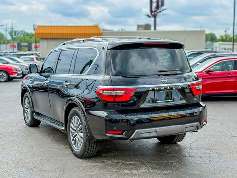 Used 2022 Nissan Armada SL w/ Captain's Chairs Package AWD/4WD image 6