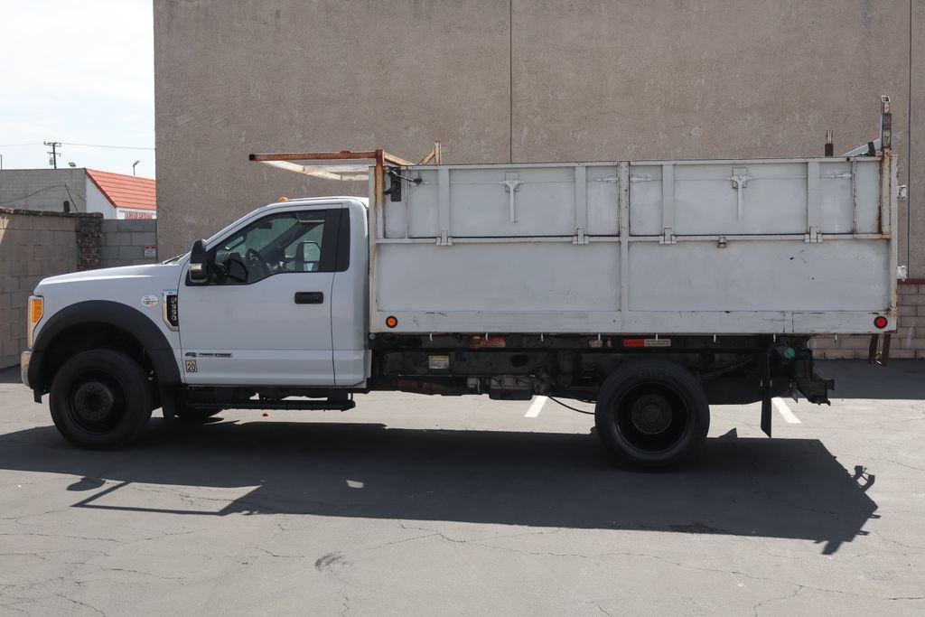 Used 2017 Ford F550 Luxury RWD image 6