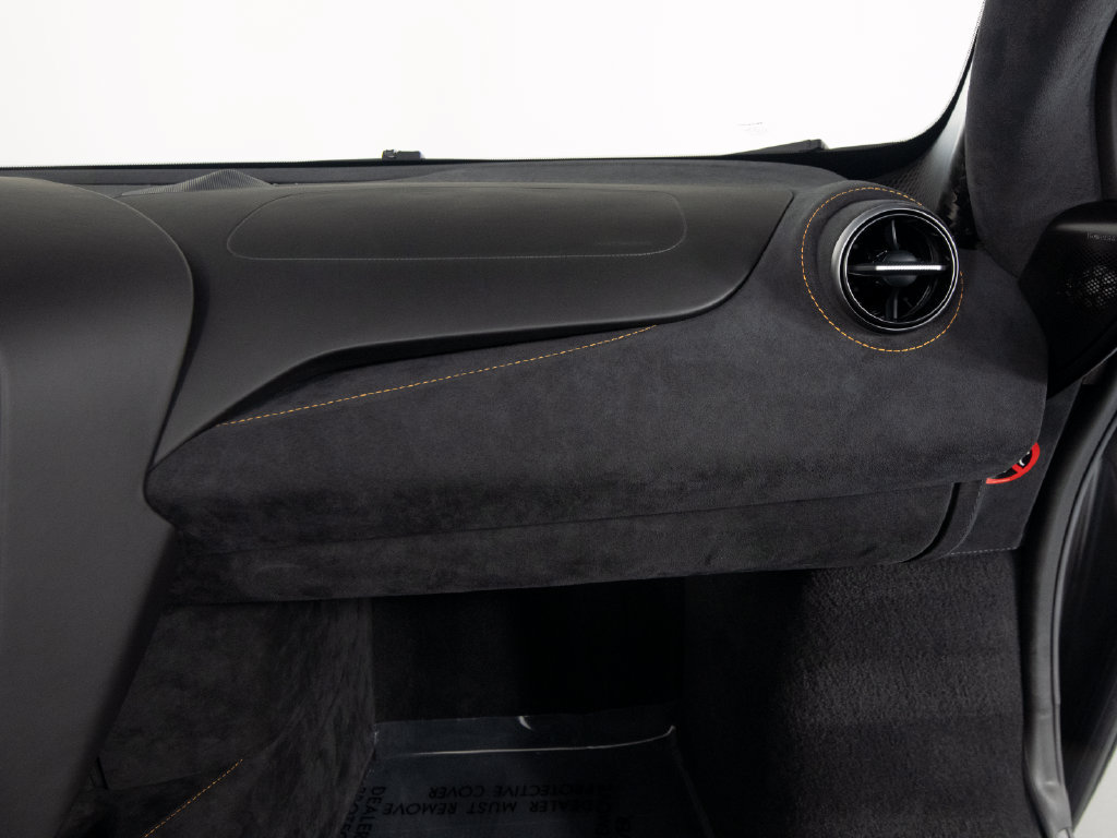 Used 2024 McLaren 750S Spider RWD image 30
