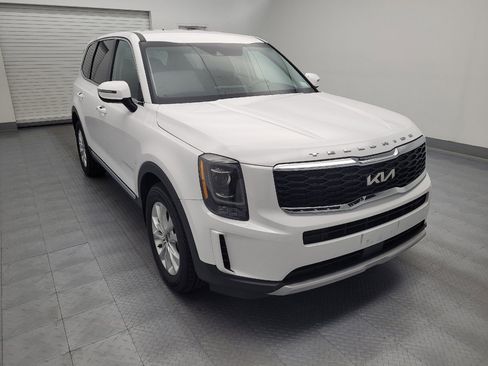 Used 2022 Kia Telluride LX AWD/4WD image 13