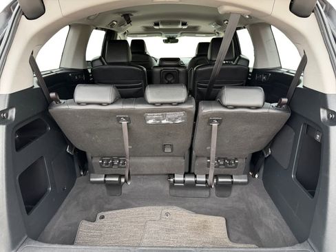 Used 2023 Honda Odyssey Touring image 4