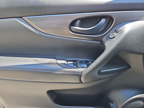 Certified 2019 Nissan Rogue Sport S w/ Appearance Package AWD/4WD image 12