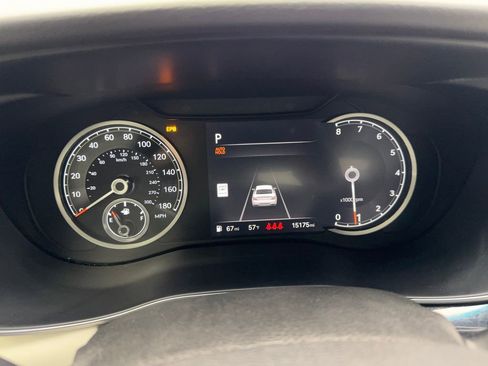 Used 2025 Genesis G70 2.5T image 58