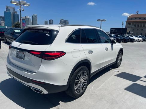 Certified 2026 Mercedes-Benz GLC 300 image 4
