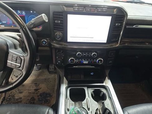 Used 2024 Ford F250 Lariat w/ Lariat Ultimate Package AWD/4WD image 11
