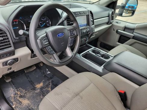 Used 2021 Ford F350 XLT w/ XLT Premium Package image 12