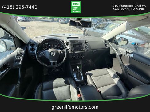 Used 2017 Volkswagen Tiguan S FWD image 17
