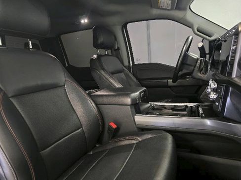 Used 2024 Ford F250 Lariat w/ FX4 Off-Road Package AWD/4WD image 17