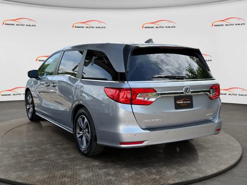 Used 2018 Honda Odyssey Touring image 8