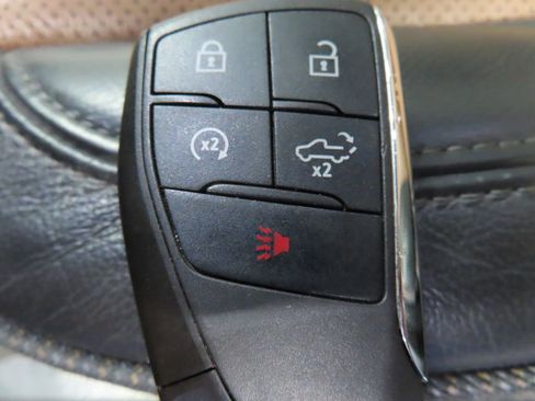 Used 2024 Chevrolet Silverado 2500 High Country w/ High Country Premium Package image 73