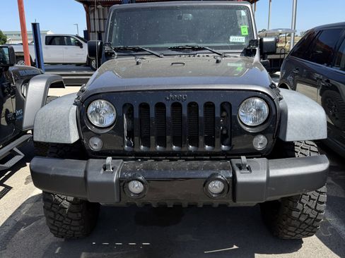 Used 2017 Jeep Wrangler Sport AWD/4WD image 2